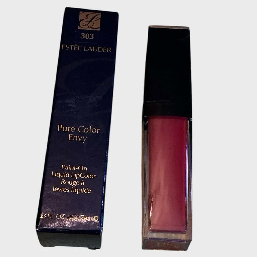 Estée Lauder Pure Color Envy Liquid Matte Lipstick 303 Controversial Red NWT